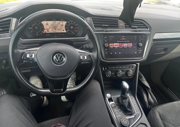 Volkswagen Tiguan cena 100000 przebieg: 163000, rok produkcji 2019 z Gniezno małe 29